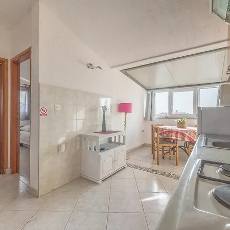 Apartment Apartments By The Sea Businci, Ciovo - 7560 Trogir