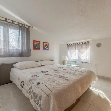 Apartments By The Sea Businci, Ciovo - 7560
