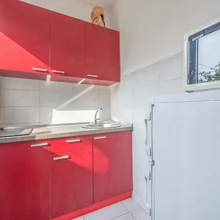 Apartments By The Sea Businci, Ciovo - 7560 Apartment *
