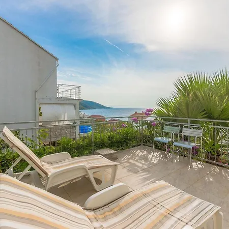 Apartment Apartments By The Sea Businci, Ciovo - 7560 Trogir