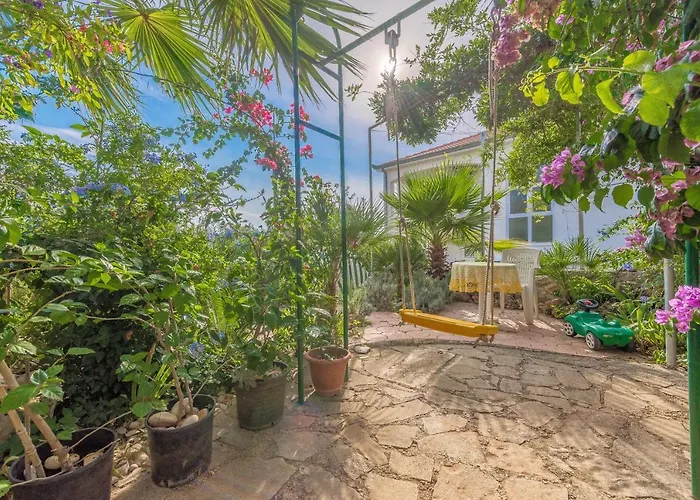 Appartement By The Sea Businci, Ciovo - 7560